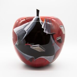 Petite Pomme livres — Acrylic on resin v2