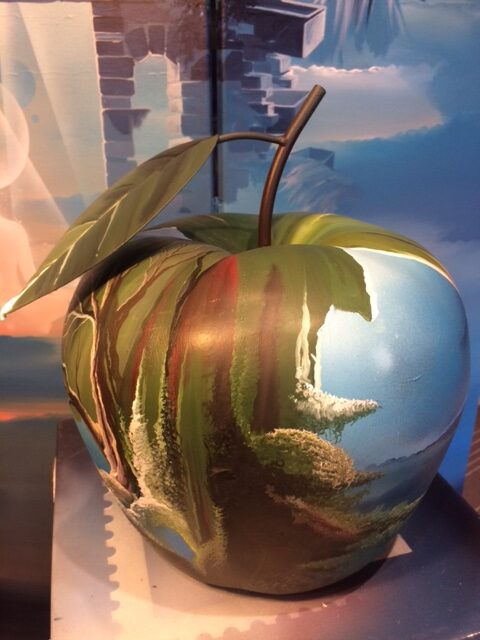 Pomme Nature — 3 — Acrylic on resin — 2019 — 25 x 30 cm — by Thierry Mordant